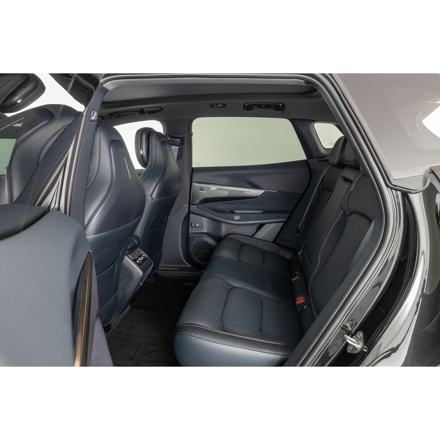 Lynk & Co 08 1.5 PHEV 381 ch