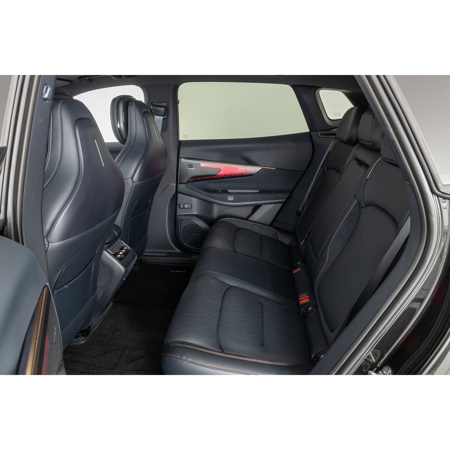 Lynk & Co 08 1.5 PHEV 381 ch