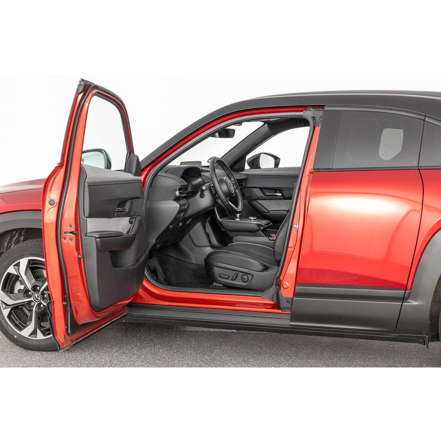 Mazda MX-30 e-SKYACTIV R-EV Makoto