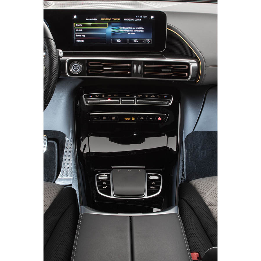 Mercedes EQC 400 4Matic 408 ch - 