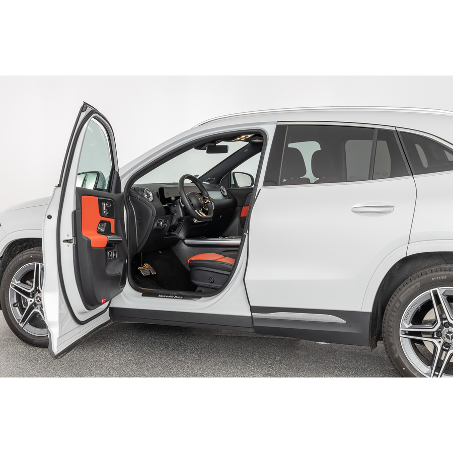 Mercedes GLA 250 e 8G-DCT AMG Line