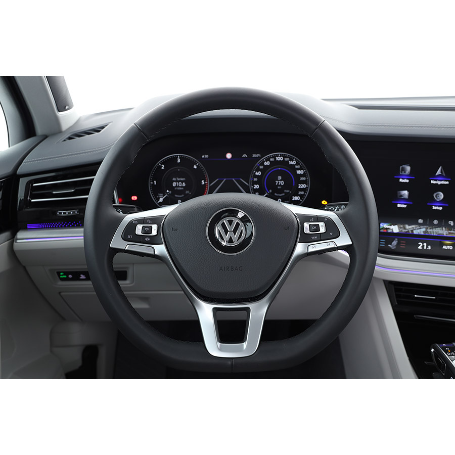 Volkswagen Touareg 3.0 V6 TDI 231 ch Tiptronic 8 4Motion - 