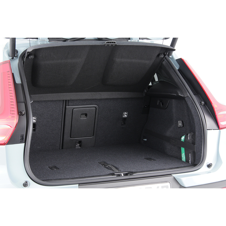 Volvo XC40 T3 163 ch - 