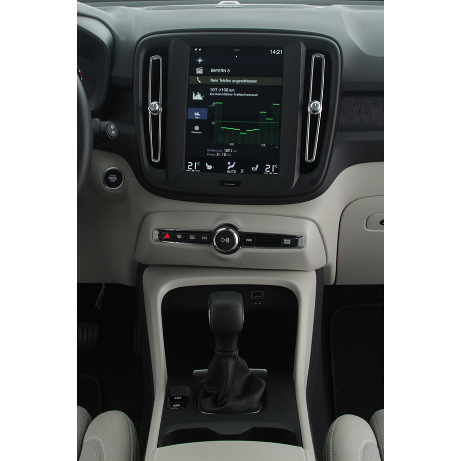 Volvo XC40 T3 163 ch - 