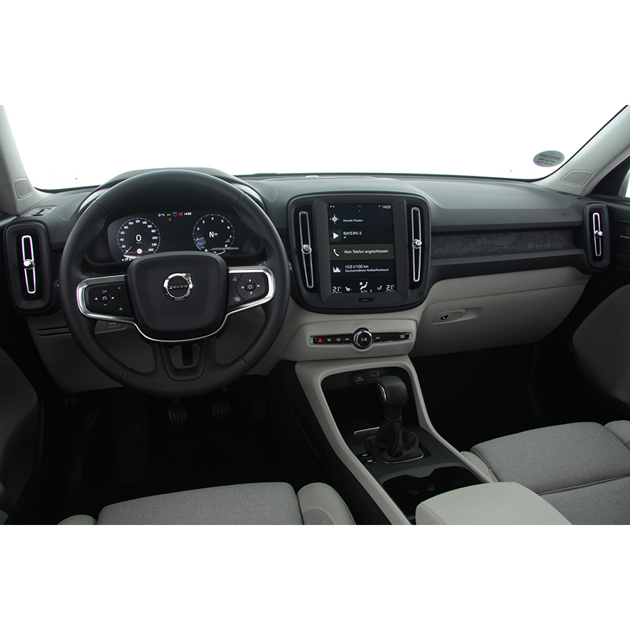 Volvo XC40 T3 163 ch - 