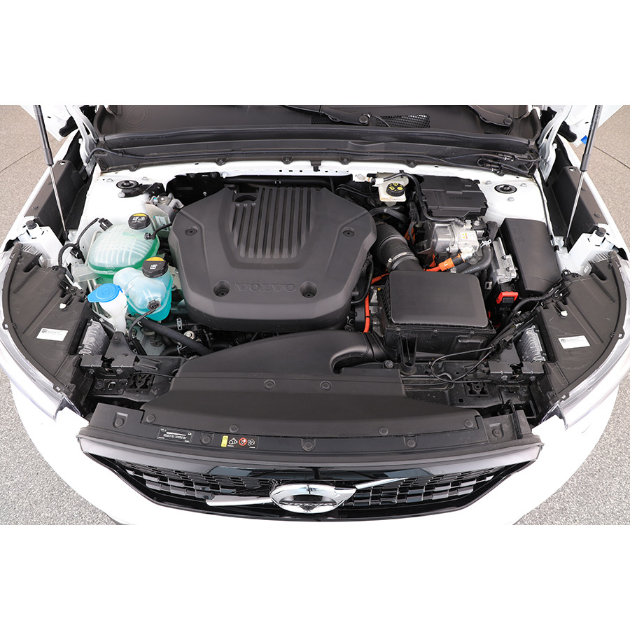 Volvo XC40 T5 Recharge 180+82 ch DCT7 - 