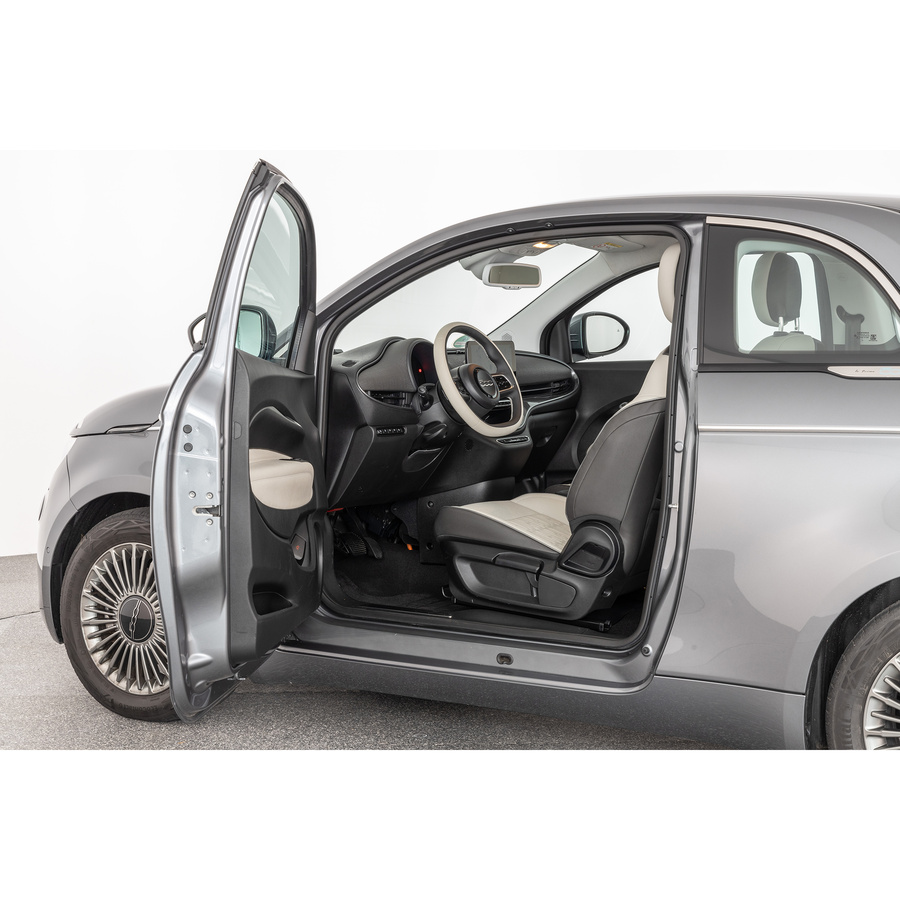 Fiat 500 e 118 ch La Prima
