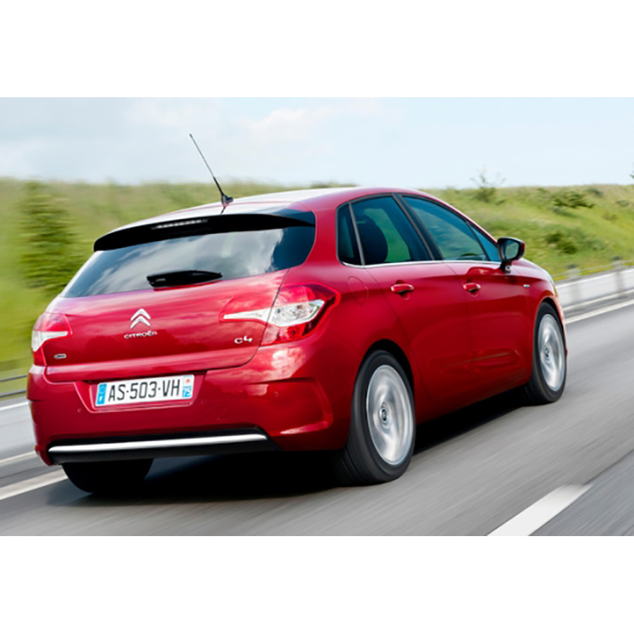Test Citroën C4 1.6 VTi 120 - Essai voiture compacte - UFC-Que Choisir