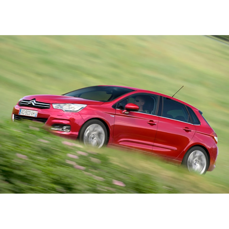 Test Citroën C4 1.6 VTi 120 Essai voiture compacte UFCQue Choisir