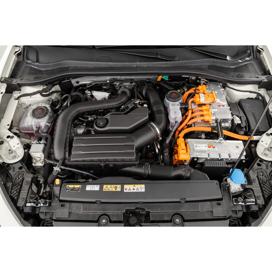 CUPRA Leon eHybrid 204 ch DSG6 / V