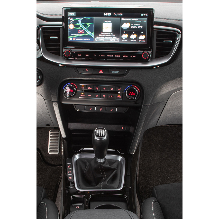 Test KIA ProCeed 1.4 TGDI 140 ch ISG BVM6 Compacte UFCQue Choisir