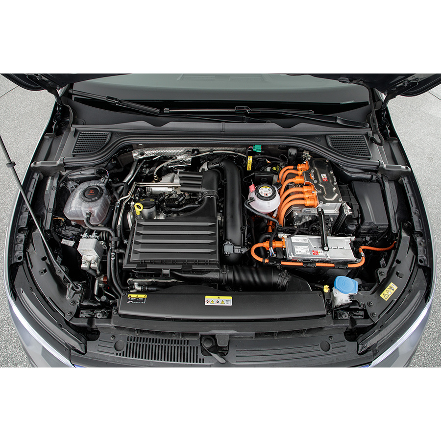 Volkswagen Golf 1.4 Hybrid Rechargeable OPF 245 DSG6 GTE - 