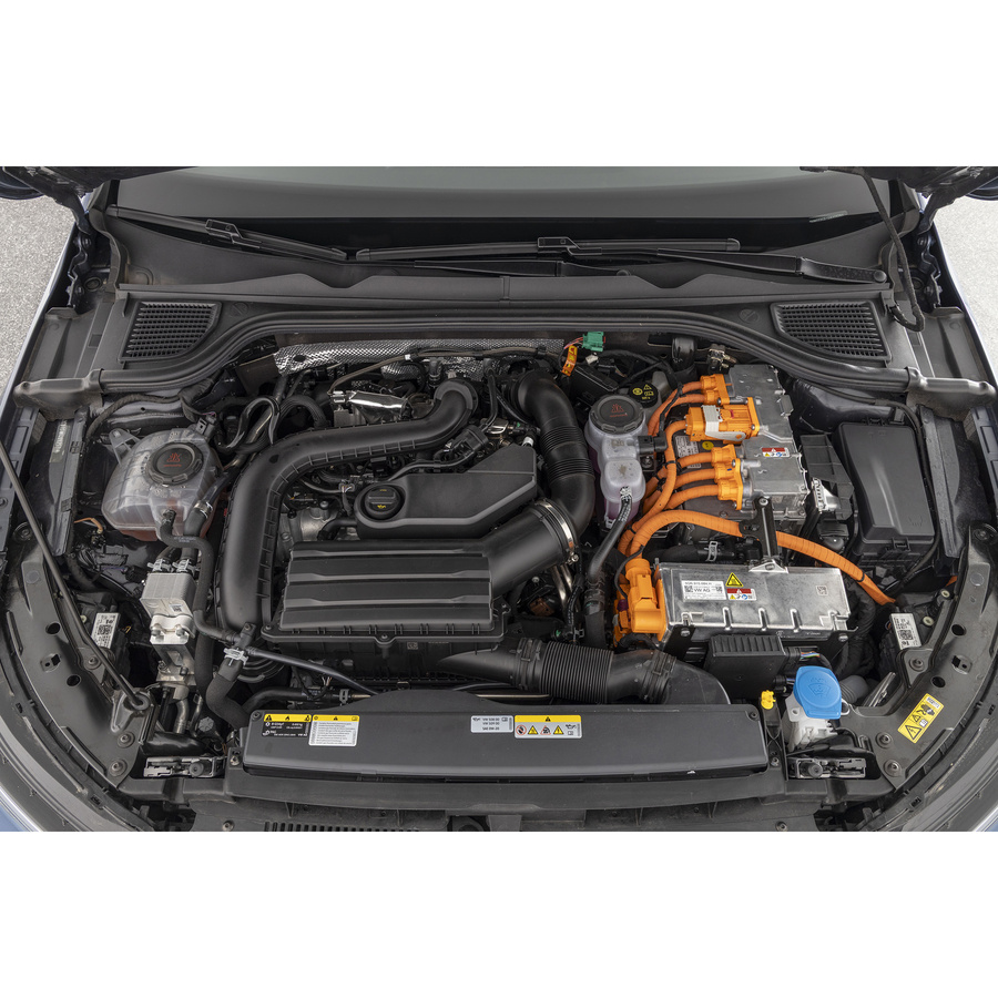 Volkswagen Golf 1.5 eHybrid 204 DSG6