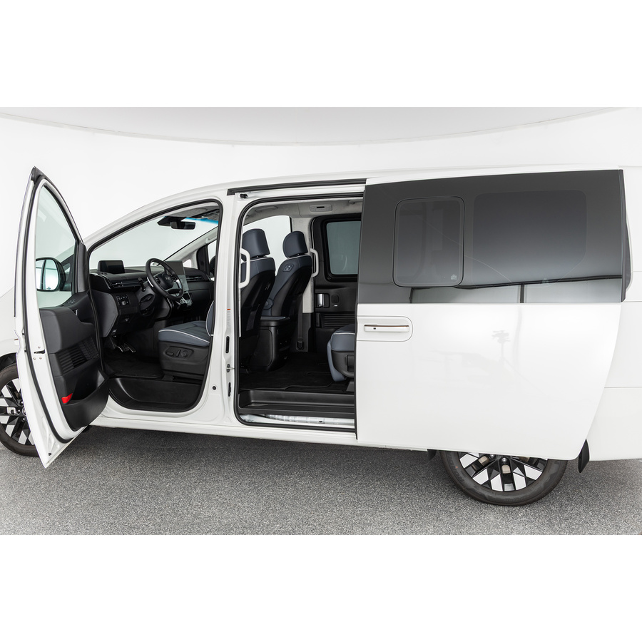 Hyundai Staria 1.6 T-GDI 225 Hybrid BVA6