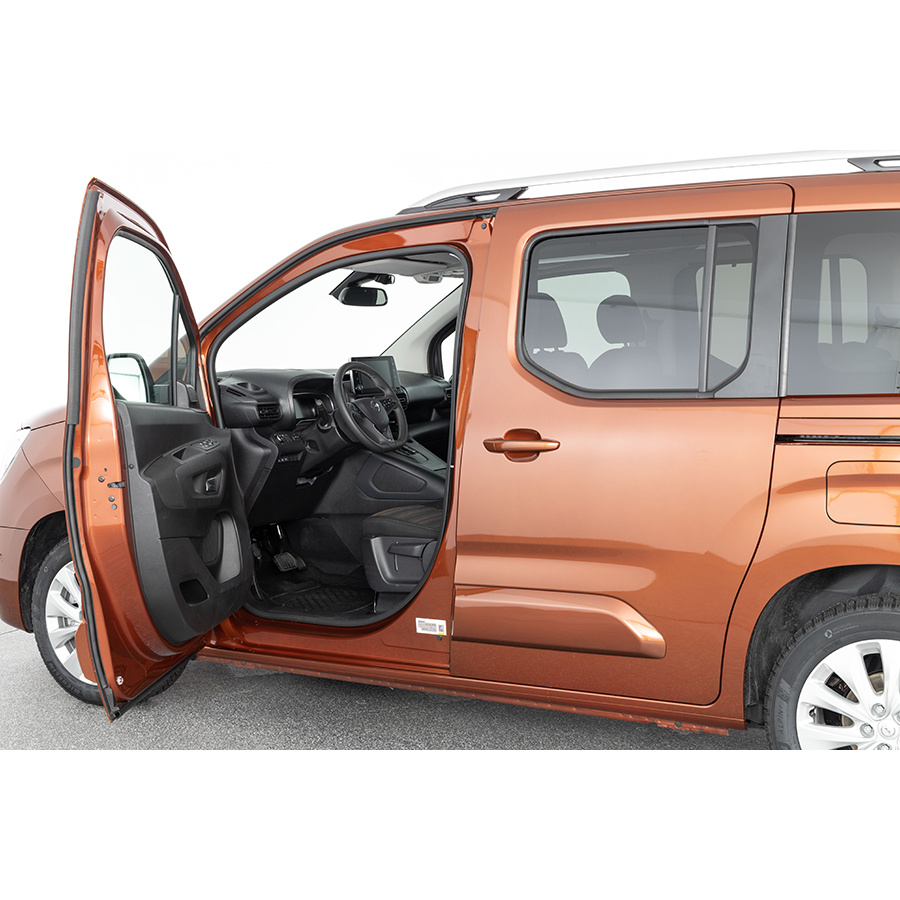 Opel Combo-e Life L1 136 ch 50 kWh