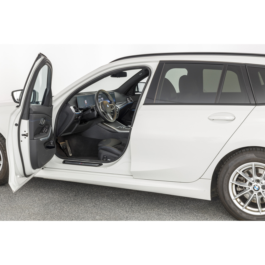 BMW 320i 184 ch Touring BVA8