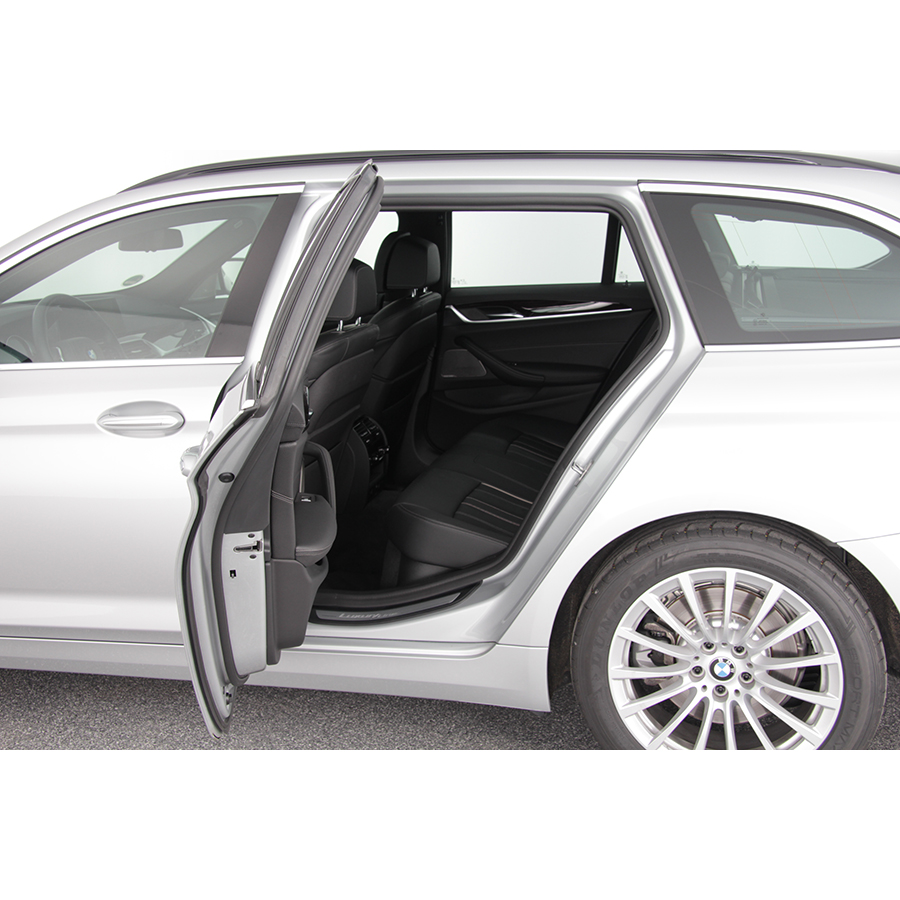 BMW 520i Touring 184 ch BVA8 - 