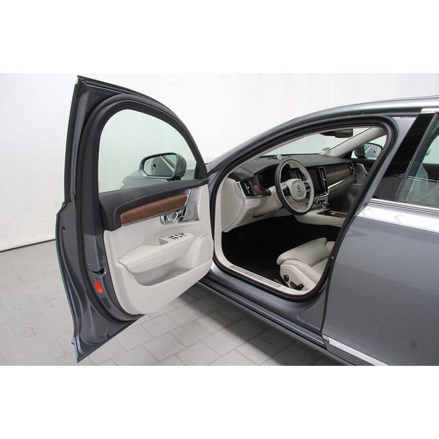 Volvo S90 D4 190 ch Geartronic A - 