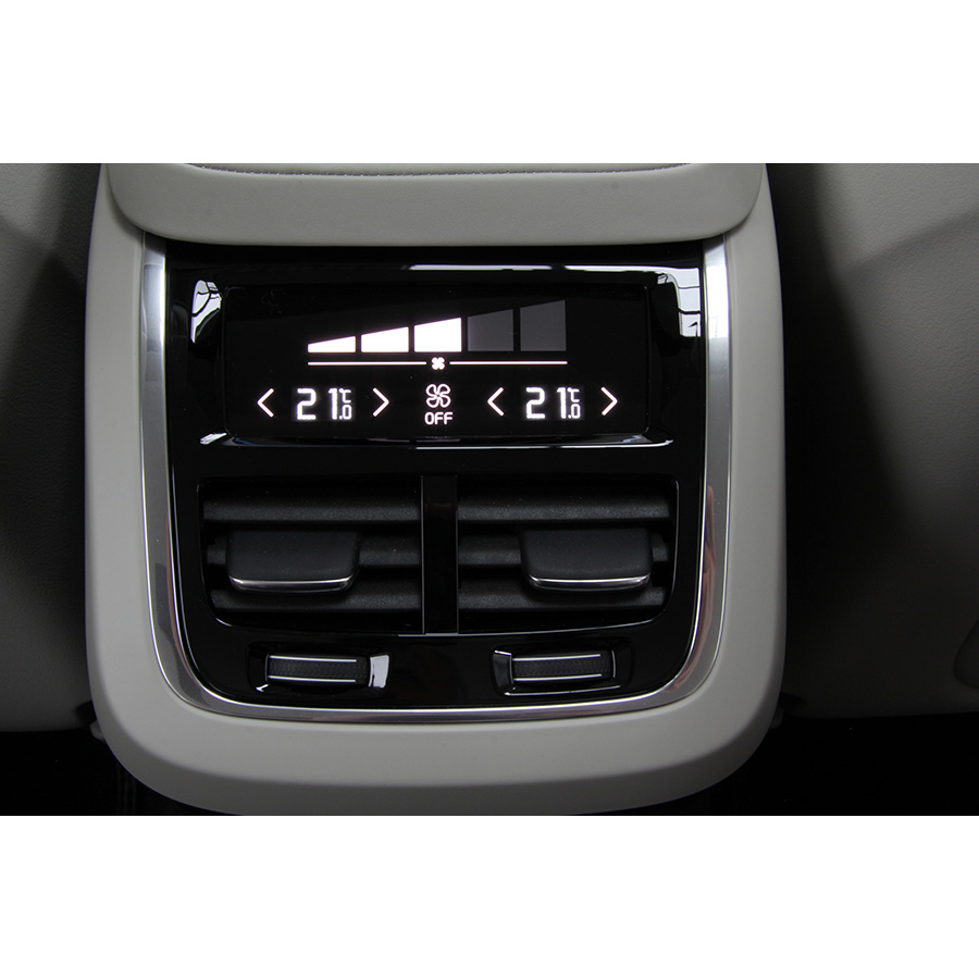 Volvo S90 D4 190 ch Geartronic A - 