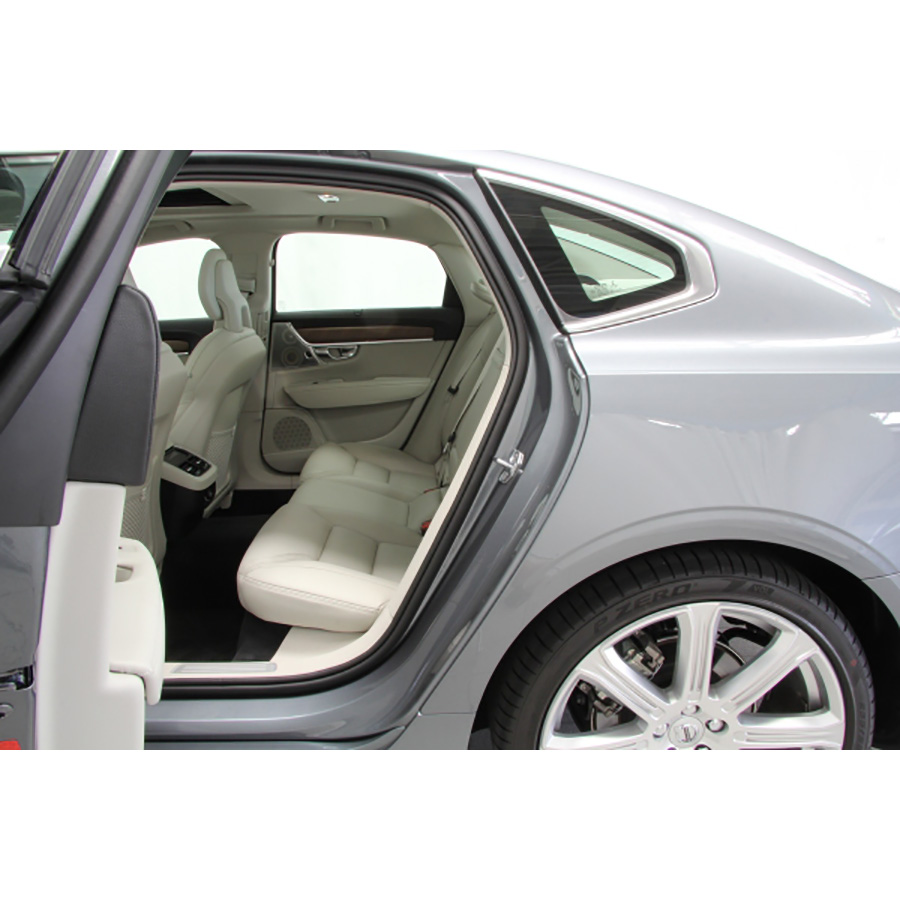 Volvo S90 D4 190 ch Geartronic A - 