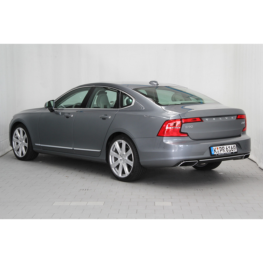 Volvo S90 D4 190 ch Geartronic A - 
