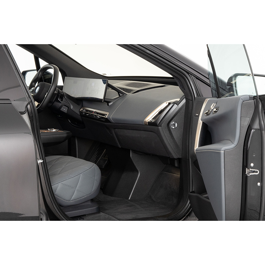 BMW iX xDrive50 523 ch