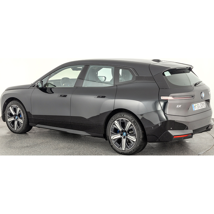 BMW iX xDrive50 523 ch