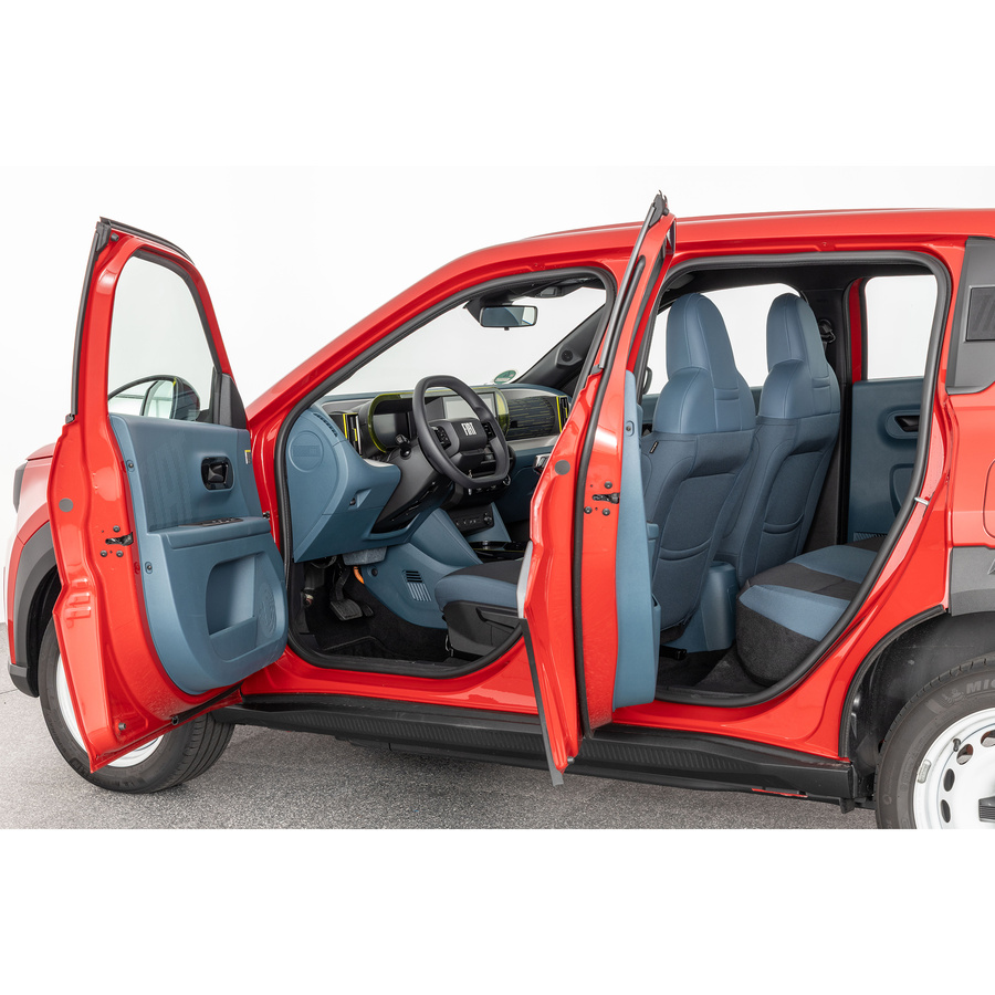 Fiat Grande Panda e 83ch RED