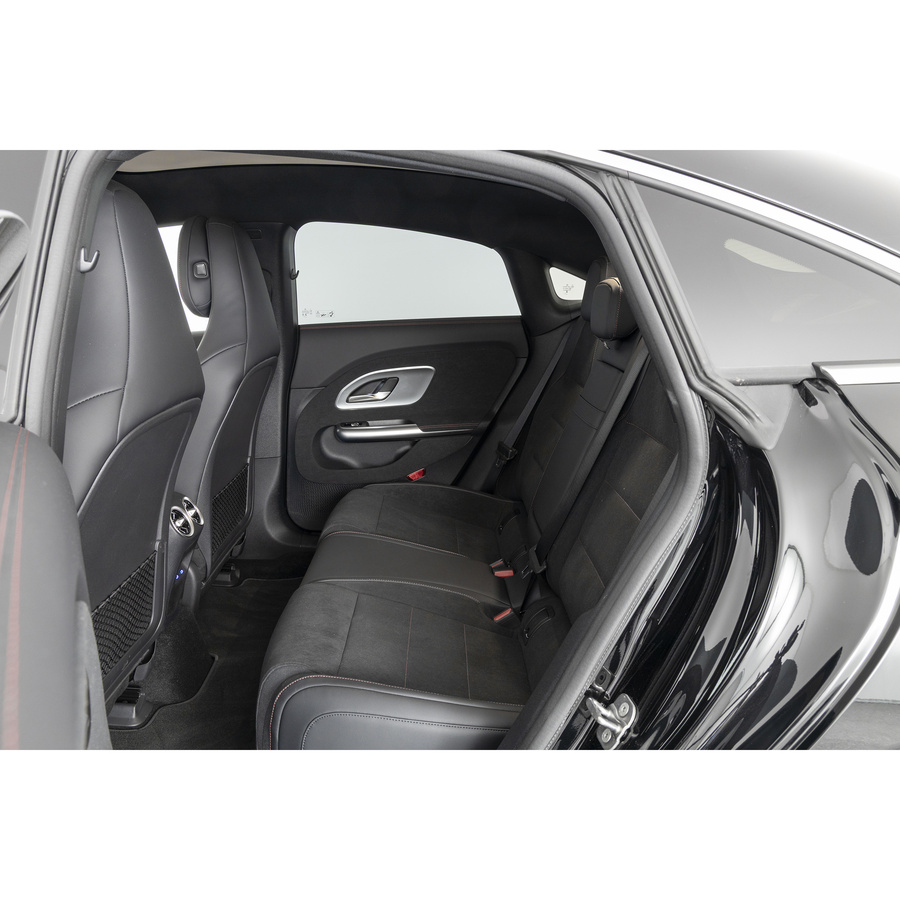 Mercedes CLA Coupé EQ 354