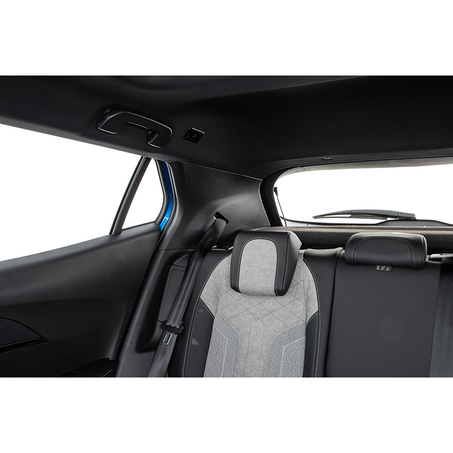 Peugeot e-2008 électrique 136 ch