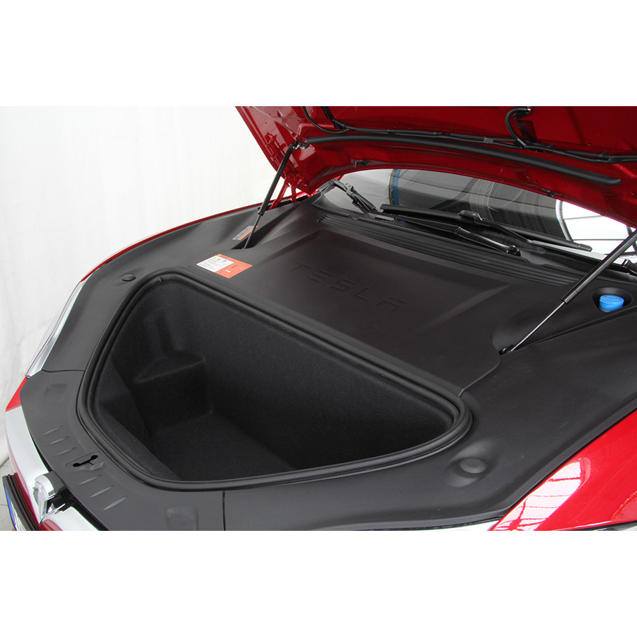 Tesla Model S 90D Dual Motor