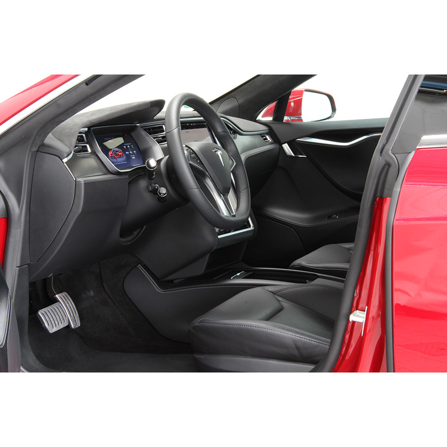 Tesla Model S 90D Dual Motor