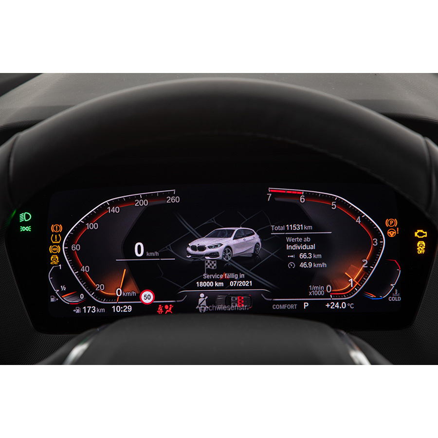 BMW 118i 140 ch DKG7