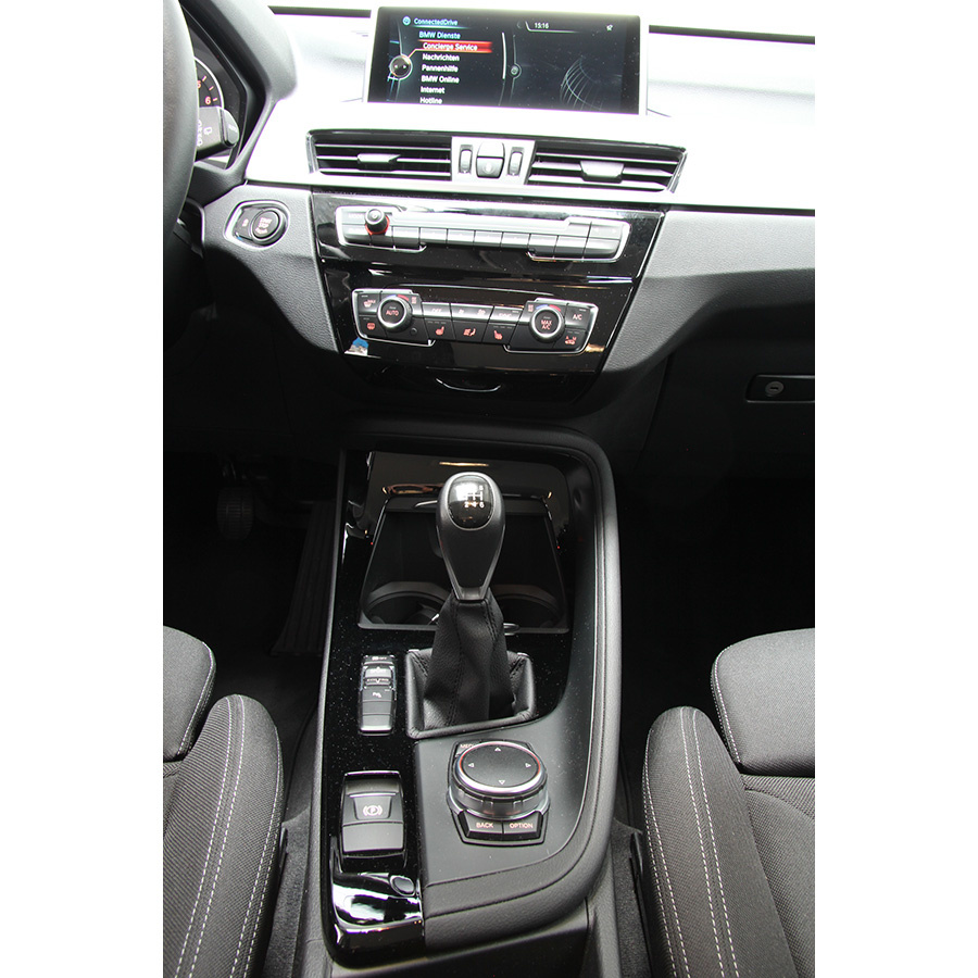 BMW X1 sDrive18i 136 ch