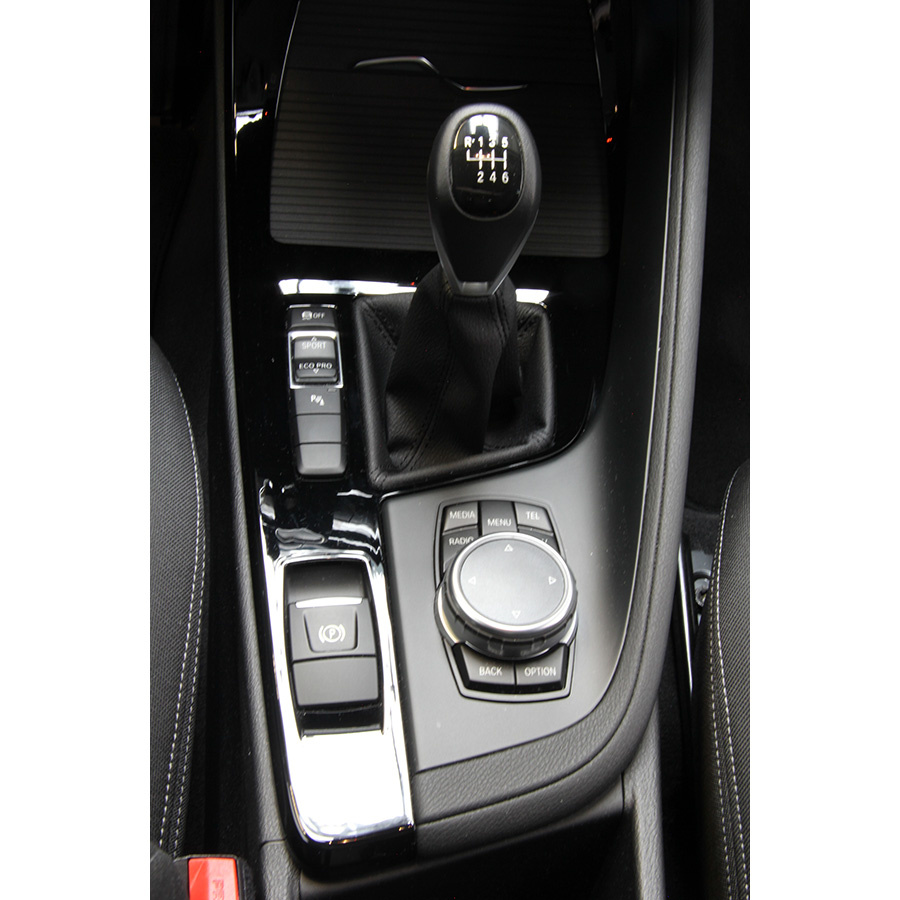 BMW X1 sDrive18i 136 ch