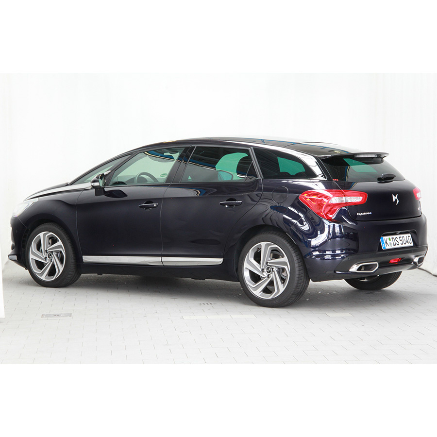 DS Automobiles DS 5 Hybrid 4x4 ETG6