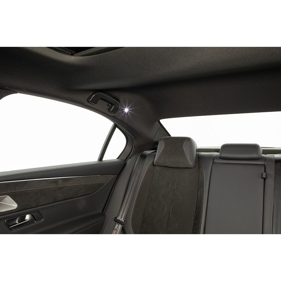 DS Automobiles DS 9 Hybride E-Tense 225