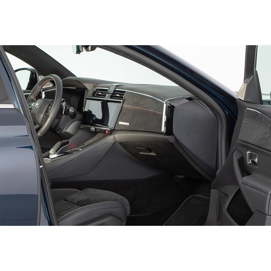 DS Automobiles DS 9 Hybride E-Tense 225