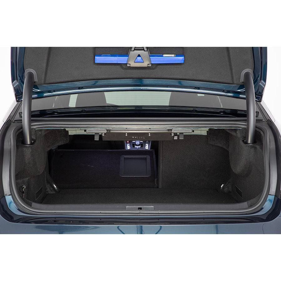 DS Automobiles DS 9 Hybride E-Tense 225