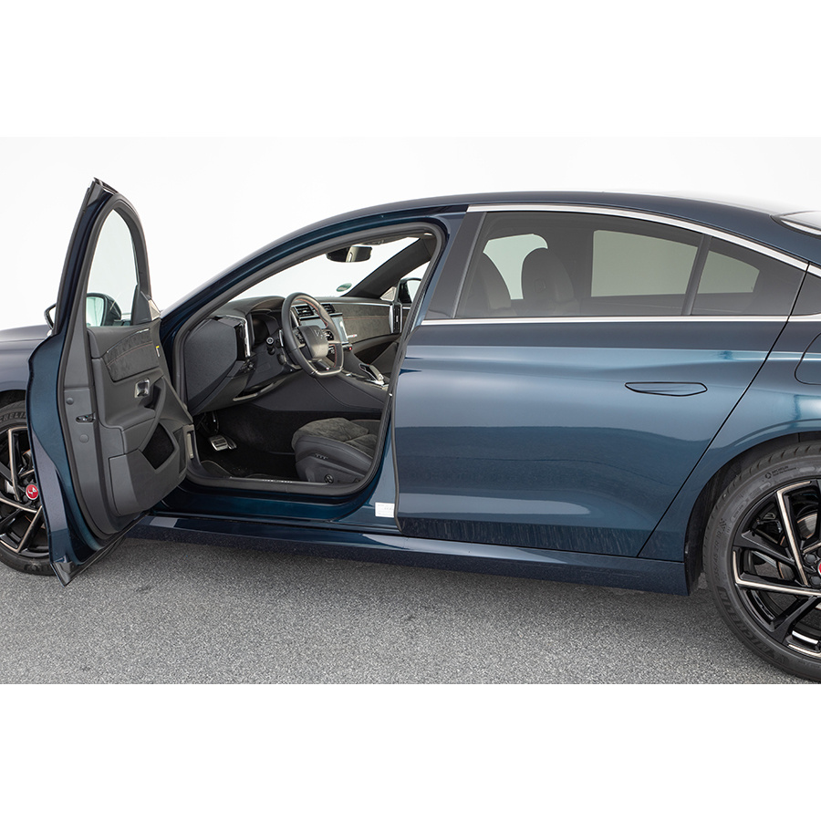 DS Automobiles DS 9 Hybride E-Tense 225