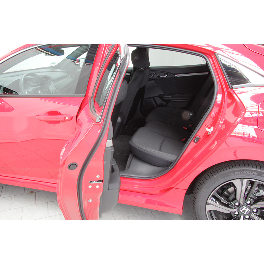 Honda Civic 1.0 i-VTEC 126