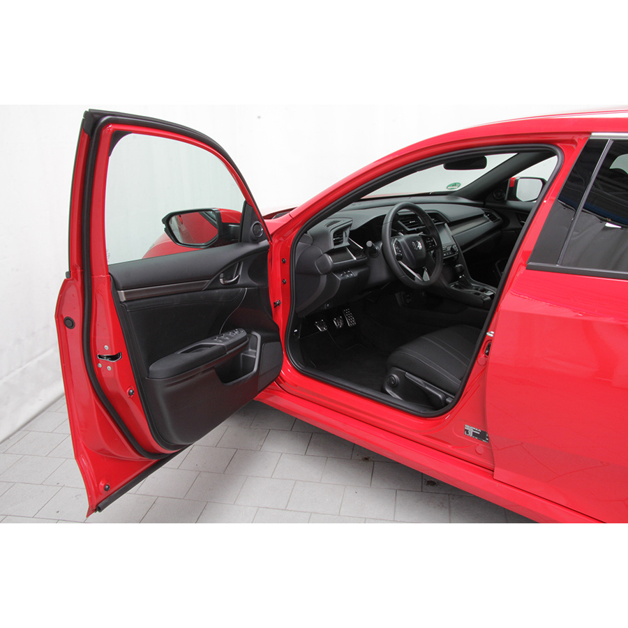 Honda Civic 1.0 i-VTEC 126