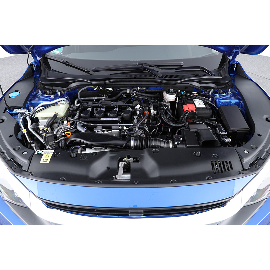Honda Civic 4 portes 1.5 i-VTEC 182