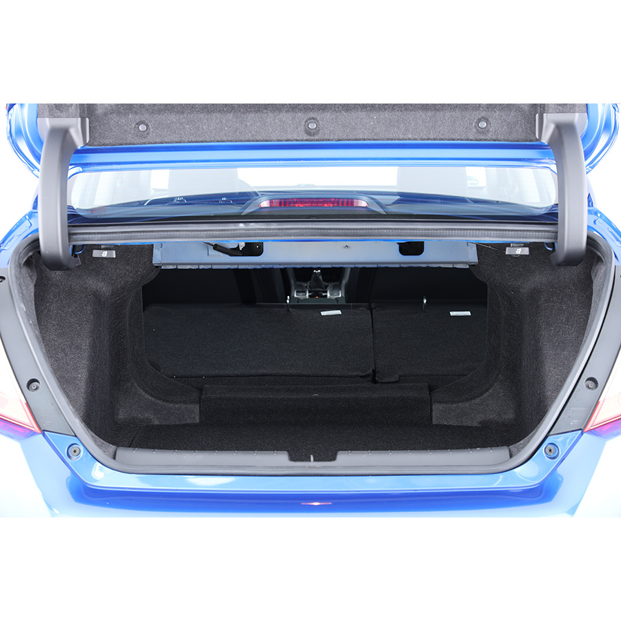 Honda Civic 4 portes 1.5 i-VTEC 182