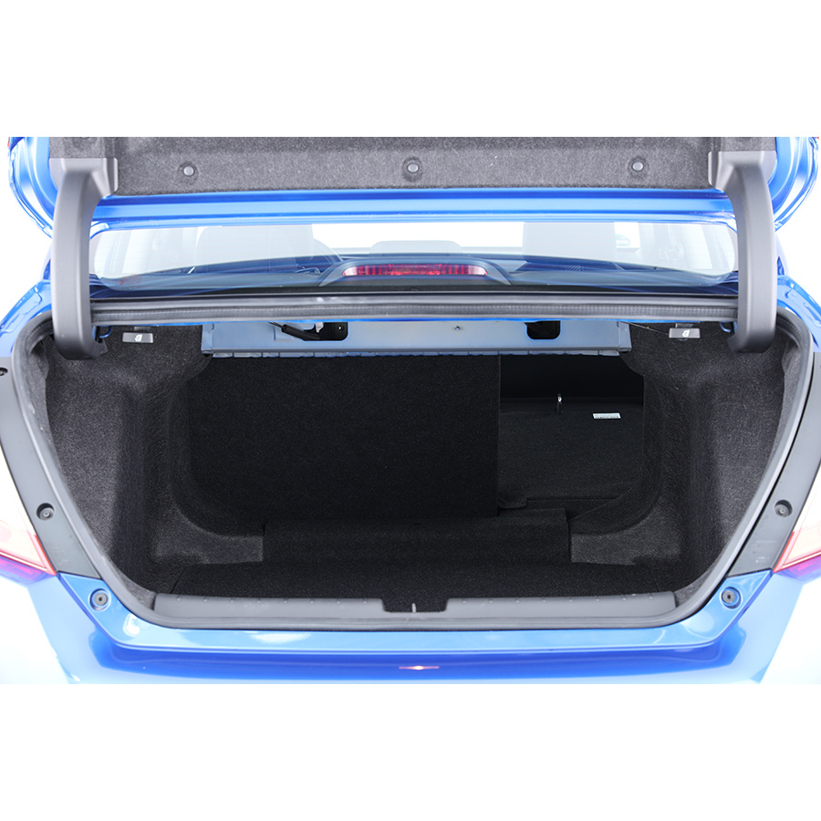 Honda Civic 4 portes 1.5 i-VTEC 182