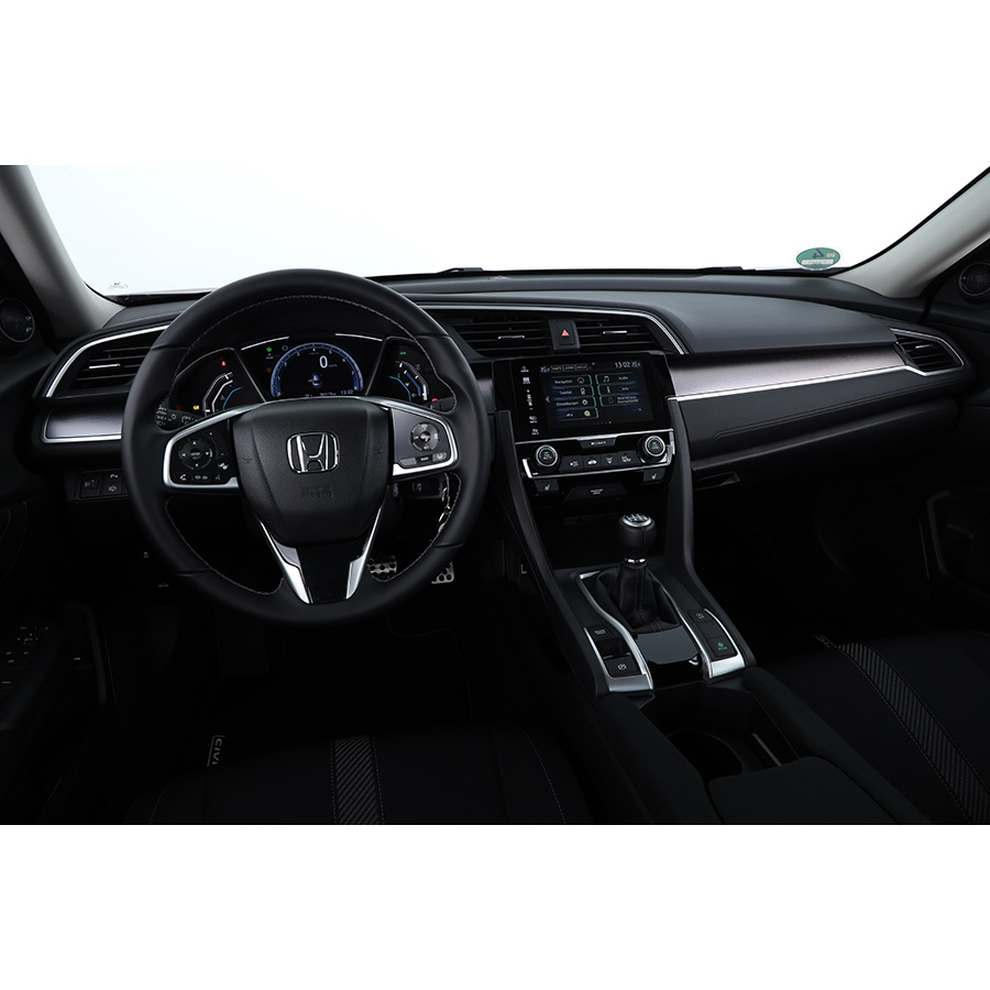 Honda Civic 4 portes 1.5 i-VTEC 182