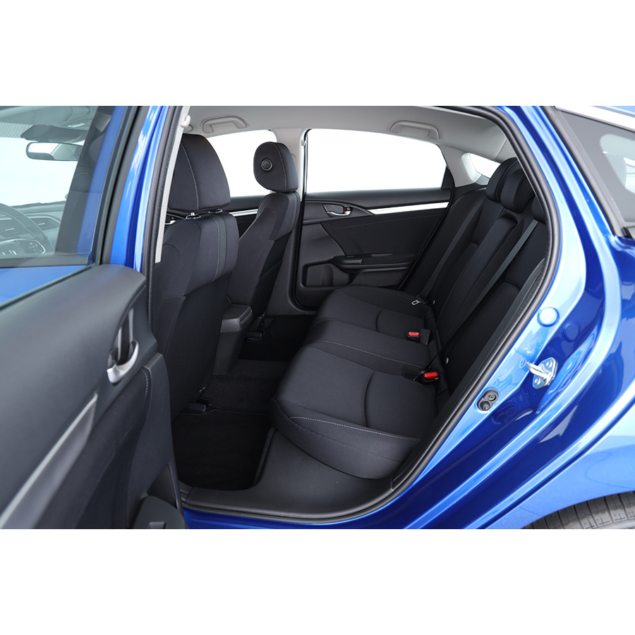 Honda Civic 4 portes 1.5 i-VTEC 182
