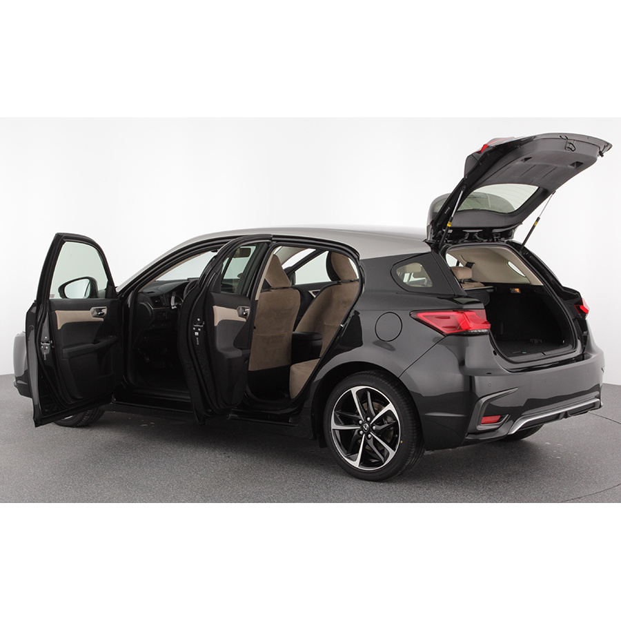 Lexus CT 200h