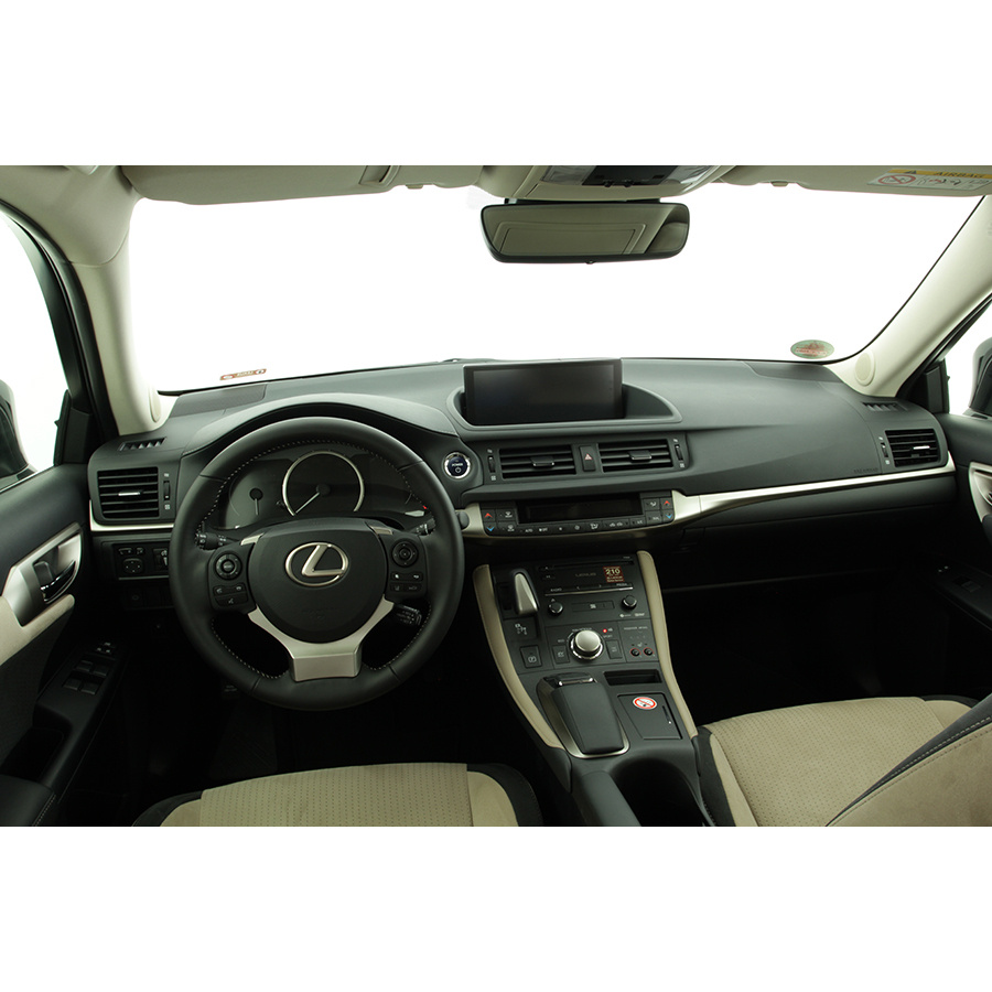 Lexus CT 200h