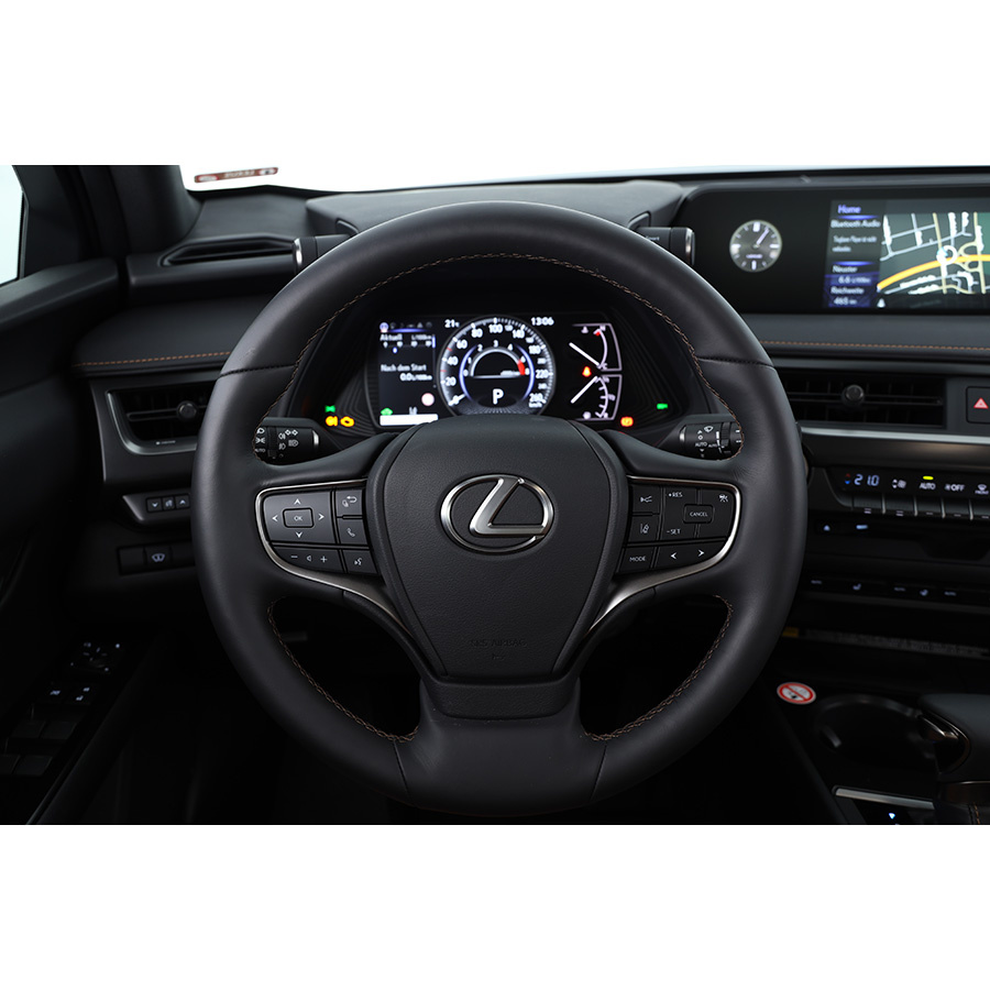 Lexus UX 250h 2WD